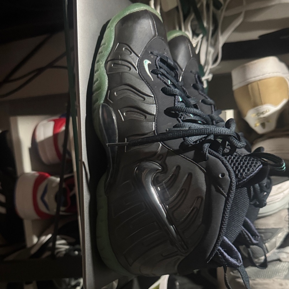 Nike Foamposite in Black and Green